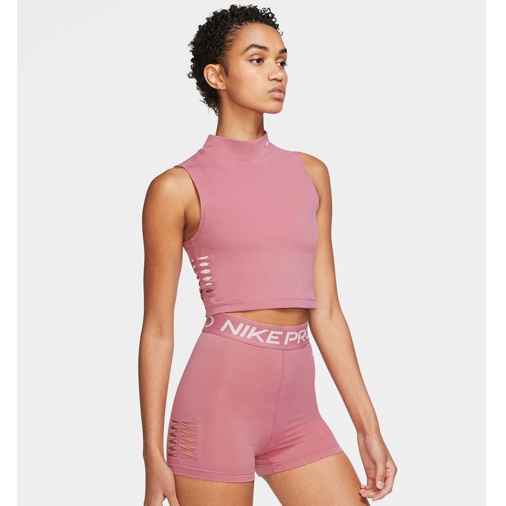 NWOT Nike Cropped Tank